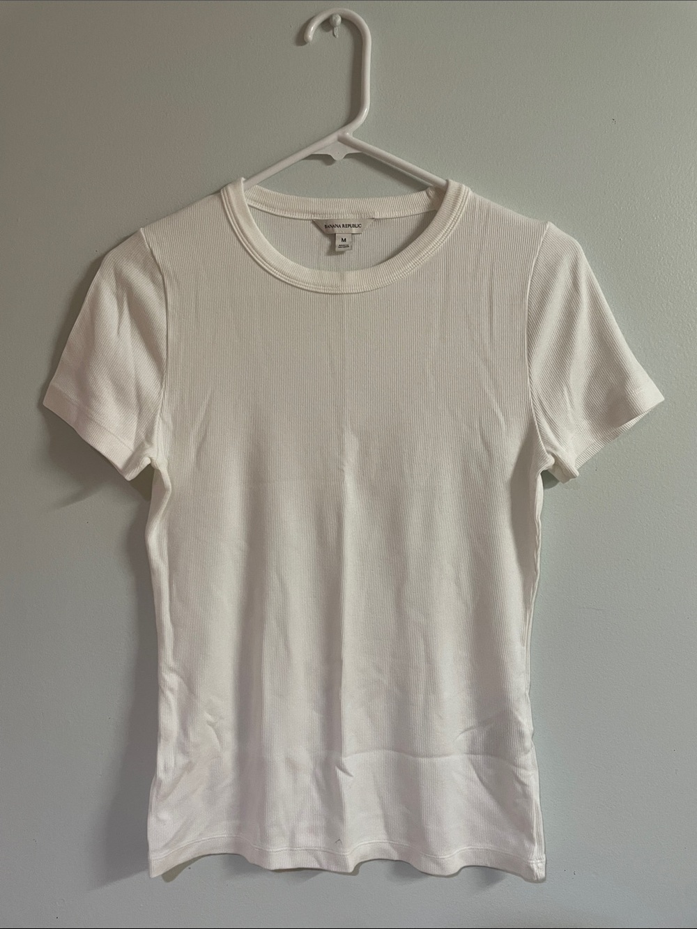 Banana Republic White Short Sleeve Crewneck Tee